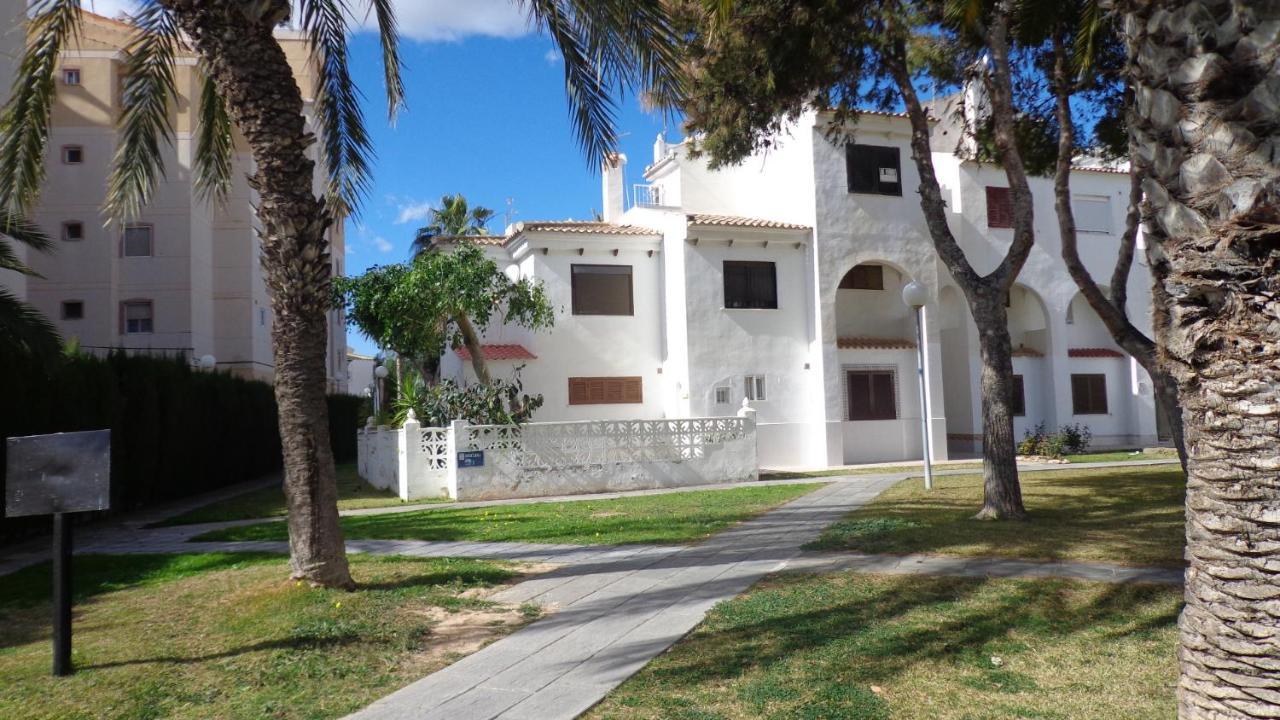 Duplex Calas Blancas Torrevieja Exteriér fotografie