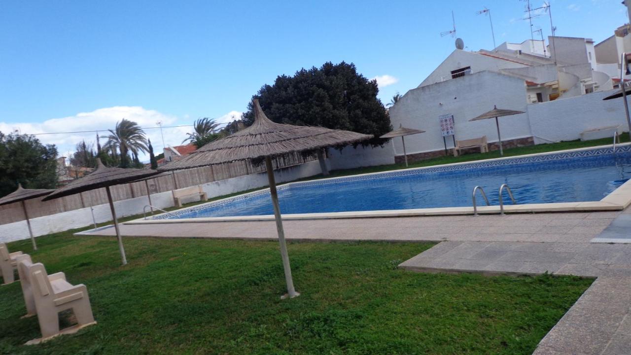 Duplex Calas Blancas Torrevieja Exteriér fotografie